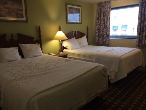 Hospitality Inn Bowmansville Esterno foto
